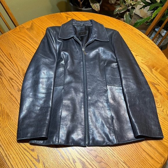 Izod Black Leather Jacket Size Medium - Picture 1 of 6